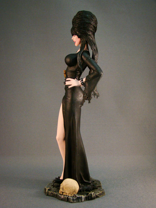 Elvira, Mistress of Dark - Monstarz - Elvira 7" Winking - Amok Time (2010)
