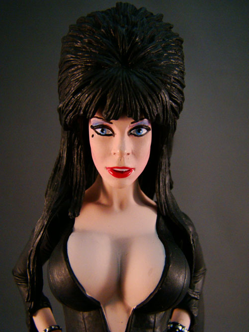 Elvira, Mistress of Dark - Monstarz - Elvira 7" Regular - Amok Time (2010)